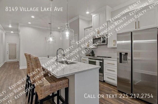 Building Photo - 8149 Village Lake Ave