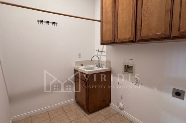 Building Photo - 9303 Via Lugano