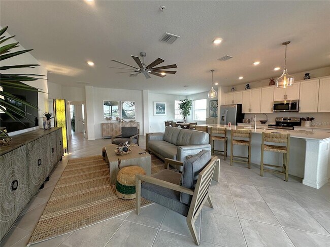 Building Photo - 14132 Poppy Fld Lp