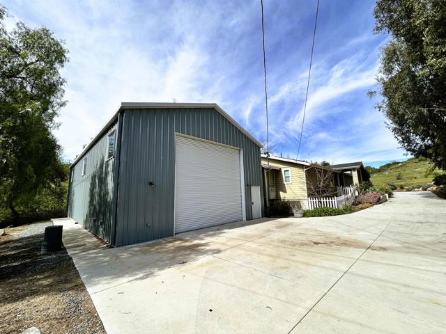 Building Photo - 2400 Kauana Loa Dr