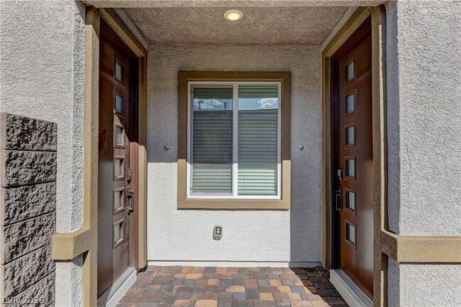 Building Photo - 222 Palisade Fls Ave