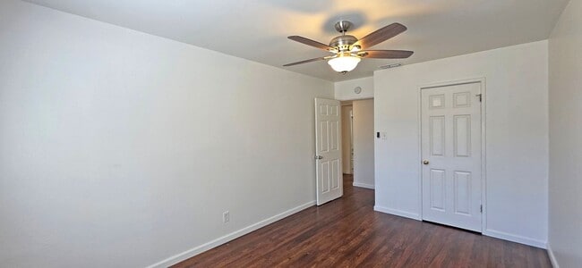 Building Photo - 1021 Buckeye Dr