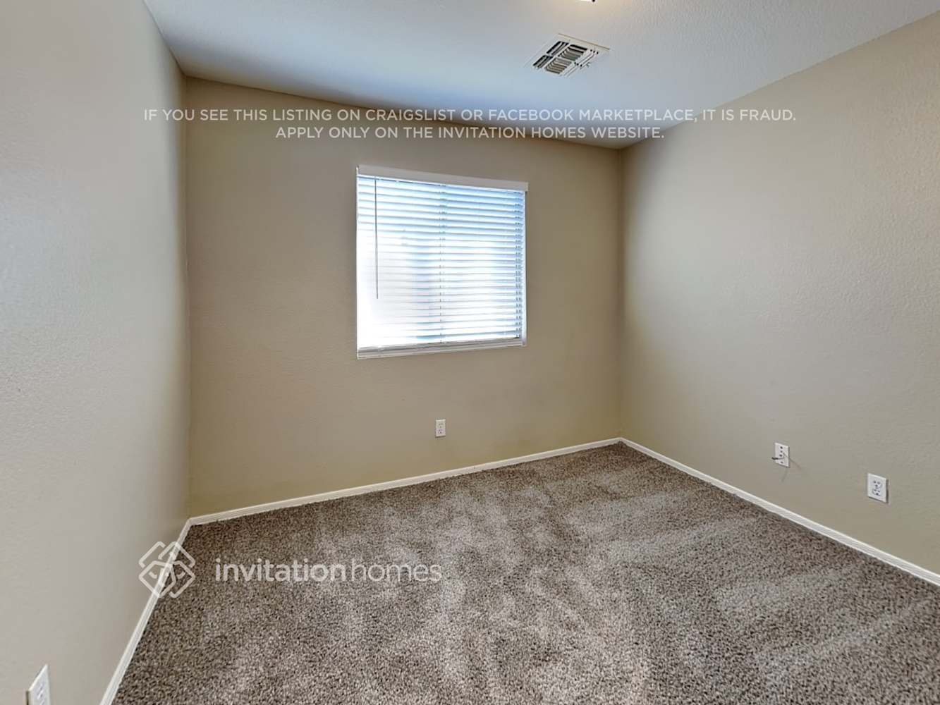 Building Photo - 834 E Impreria St