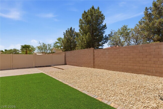 Building Photo - 3245 Aiken Way