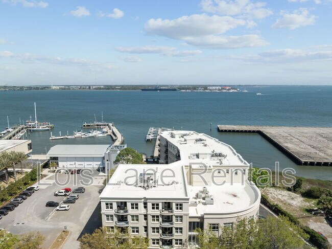 Building Photo - 2 Wharfside St