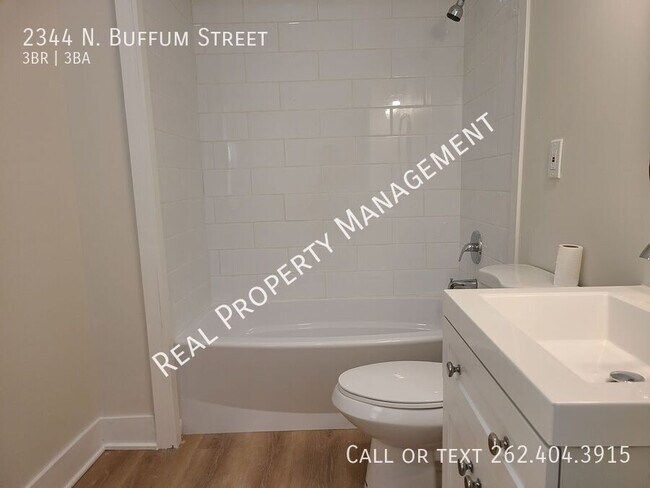 Building Photo - 2344 N Buffum St