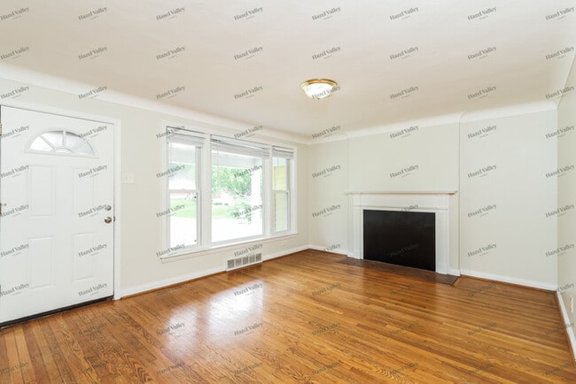 Building Photo - 7642 Horatio Dr