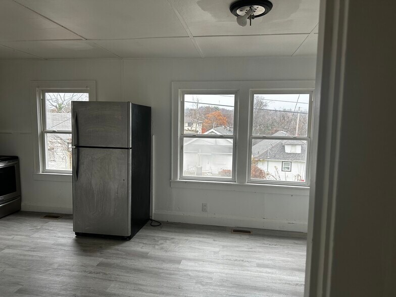 Building Photo - 286 Norway Ave