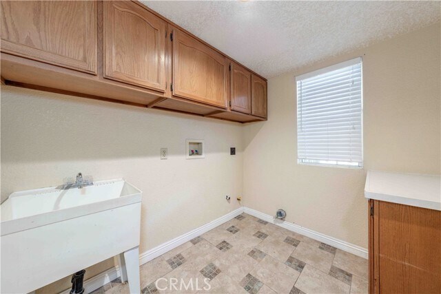 Building Photo - 2985 Amber Dr