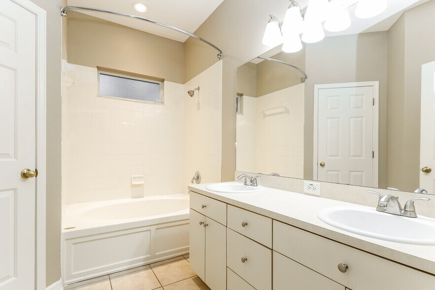 Building Photo - 17345 Bumblebee Pass