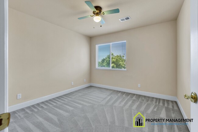 Building Photo - Luxury 5-BR Home Rental in Elk Grove