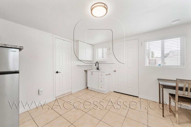 Building Photo - 1636 Zoro Way