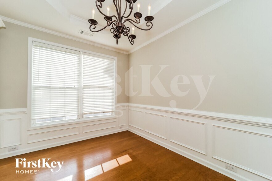 Building Photo - 5811 Buckner Creek Dr SE