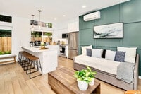 Building Photo - 632 10th Ave E