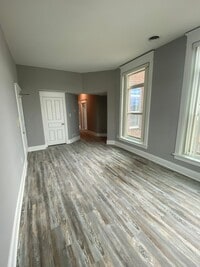Building Photo - 2 Bedroom Rental in Emmaus!