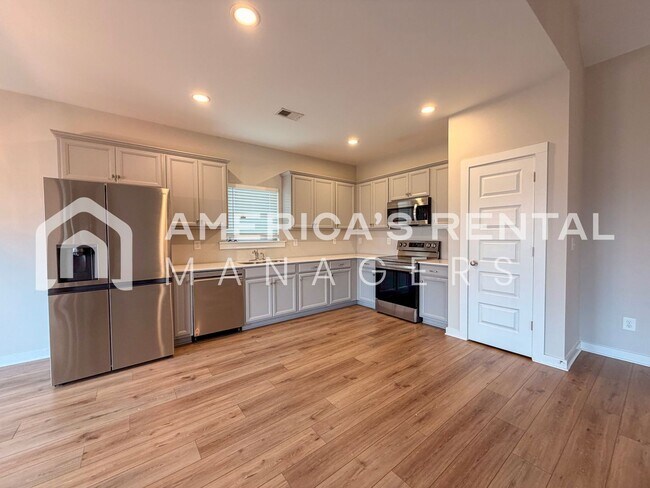 Building Photo - Home for Rent in Eastaboga, AL!