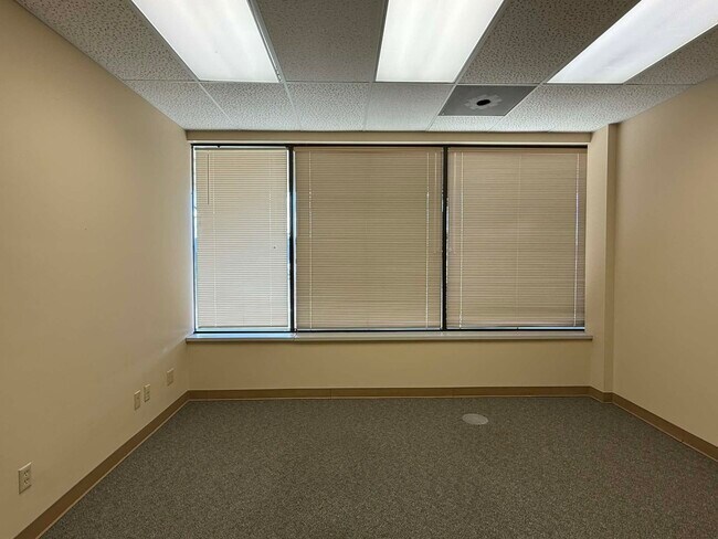 Building Photo - 1411 Pate Plaza Dr