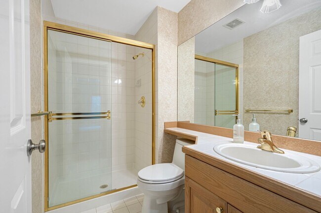 Building Photo - Spacious 5 Bedroom 3 Bath Home w/ 3-Car Garage and New Updates!