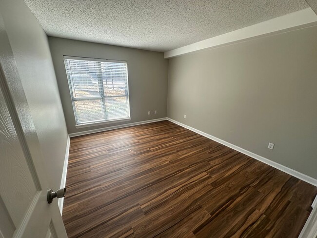 Building Photo - 2BD/2BA Condo located on the Germantown/Memphis Line!