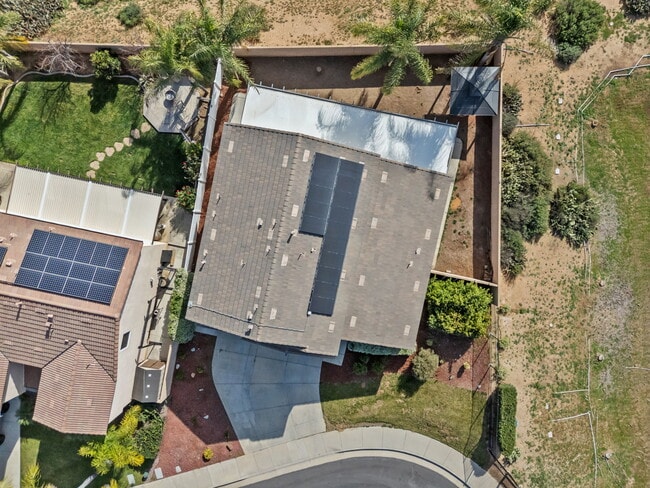 Building Photo - 34081 Clovis Way