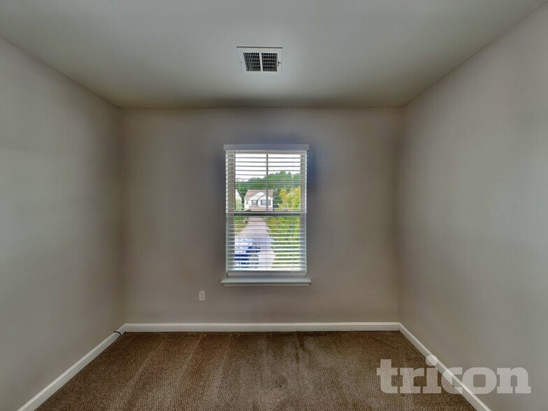 Building Photo - 5547 Union Pointe Pl