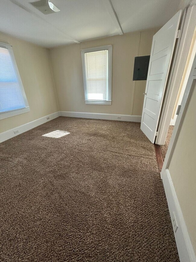 Building Photo - Shawboro Rental