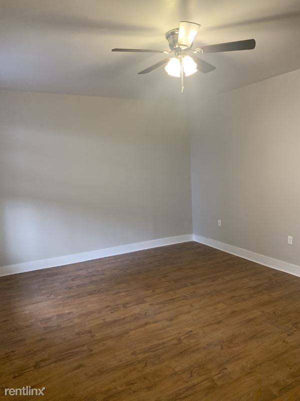 Building Photo - Studio, 1 bath Apartment - 726 Craig St