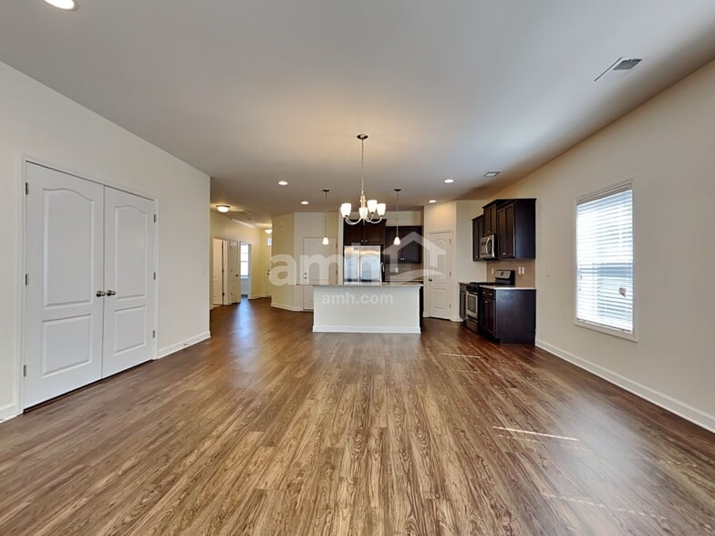 Building Photo - 449 Brookgreen Dr