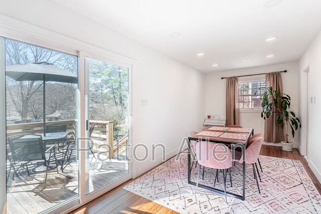 Building Photo - 7 Brookcliff Dr