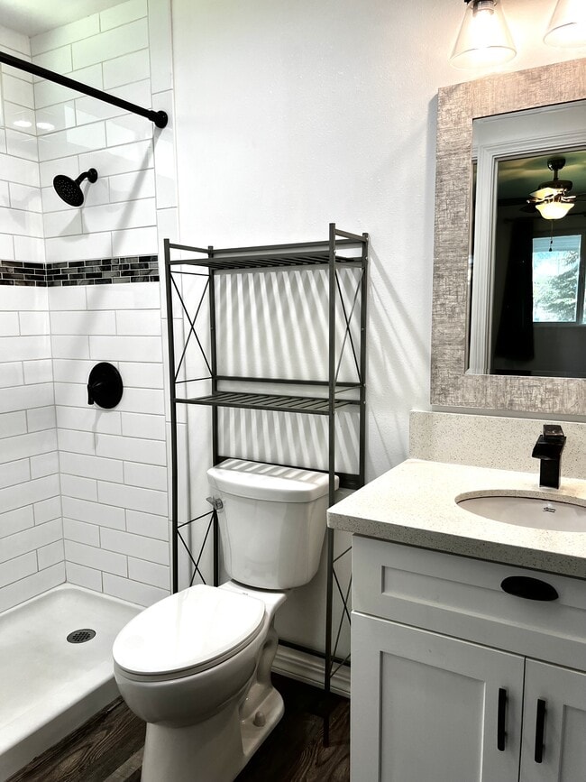 Building Photo - 16-2083-2083 Anthurium Dr