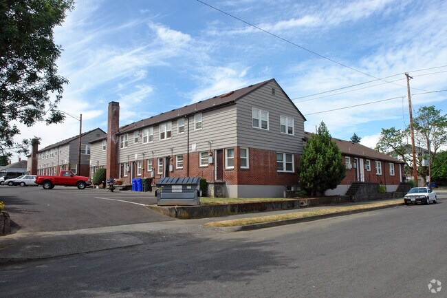 Portland Manor - Siena Apartments