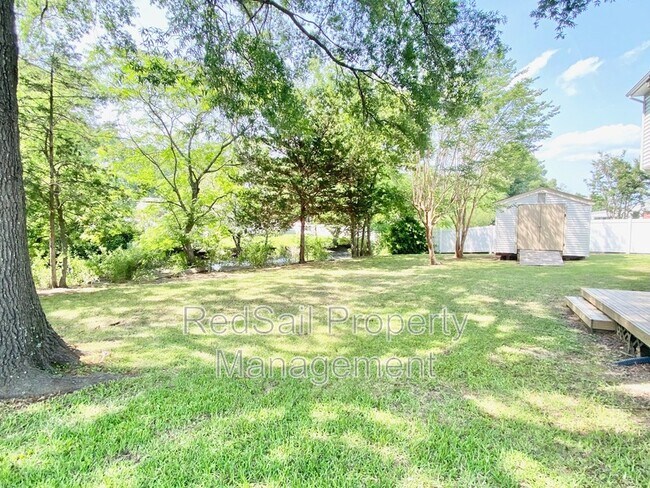 Building Photo - 13 Sandpiper Ct
