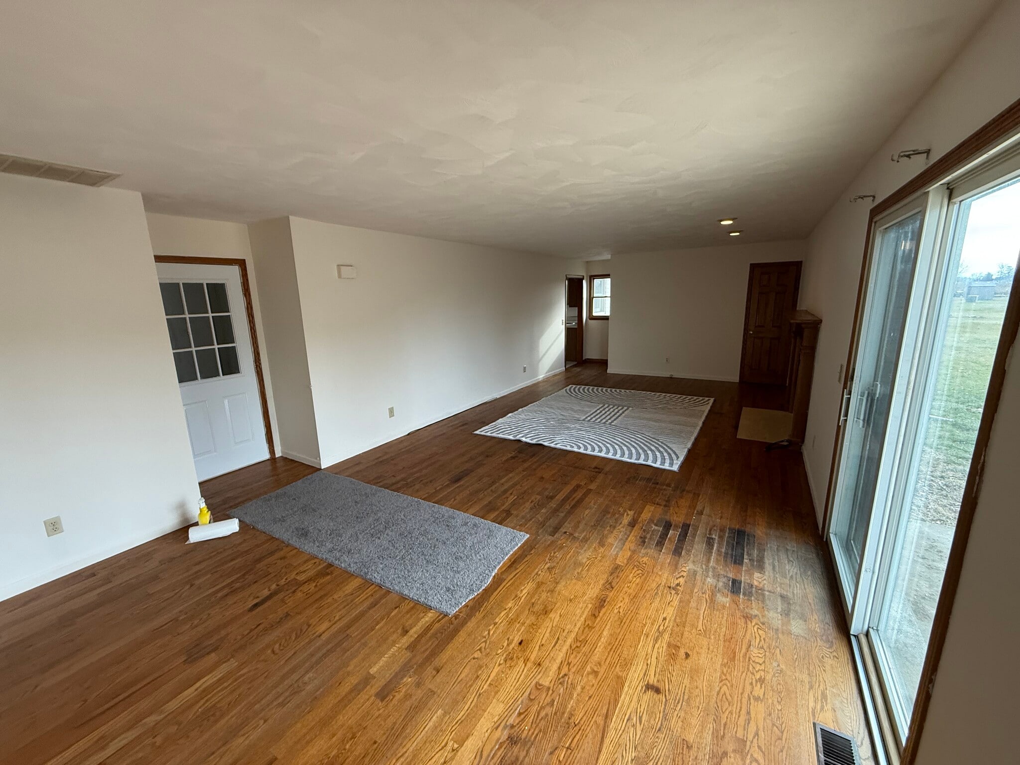 Building Photo - 8821 Sams Dr