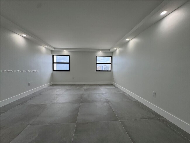 Building Photo - 1201 S Ocean Dr