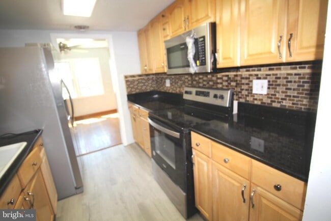 Building Photo - 2915 Pheasant Ln
