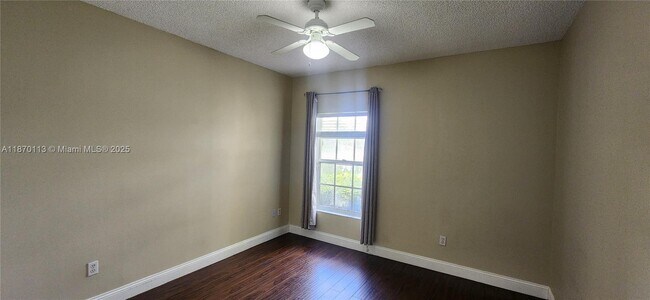 Building Photo - 10366 Fox Trail Rd S