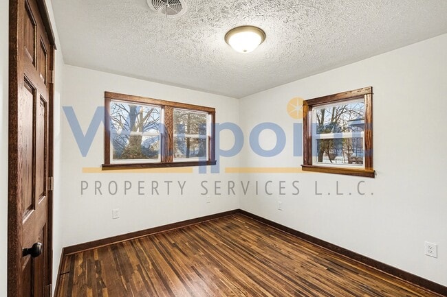 Building Photo - 1820 S Greenville Rd