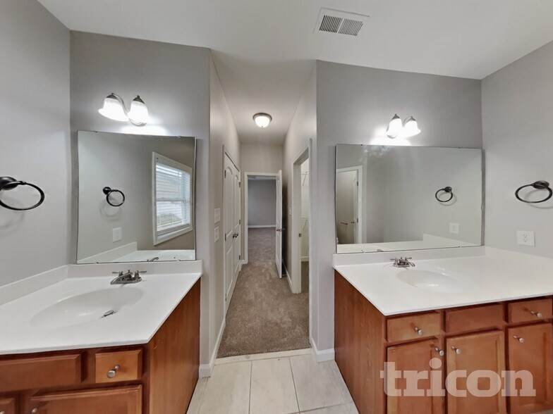 Building Photo - 4211 Massey Preserve Trail