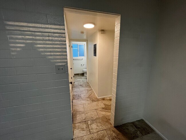 Building Photo - RENT DISCOUNTED $100/mo August-December. $...