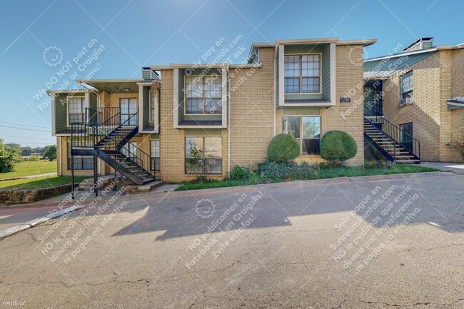 Building Photo - 2 br, 2 bath Condo - 5805 Lake Hubbard Pkw...