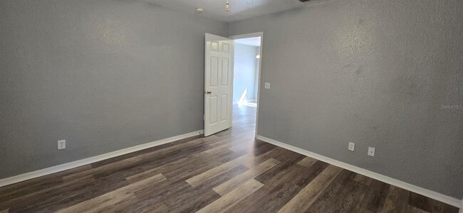 Building Photo - 5496 NW 57th Ave