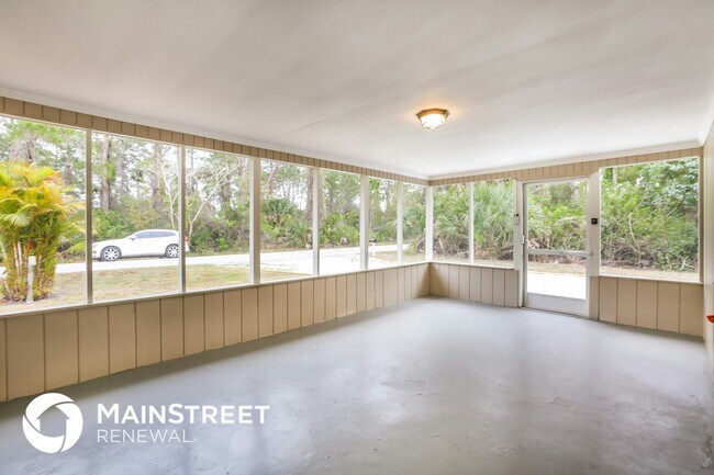 Building Photo - 739 Palmetto St
