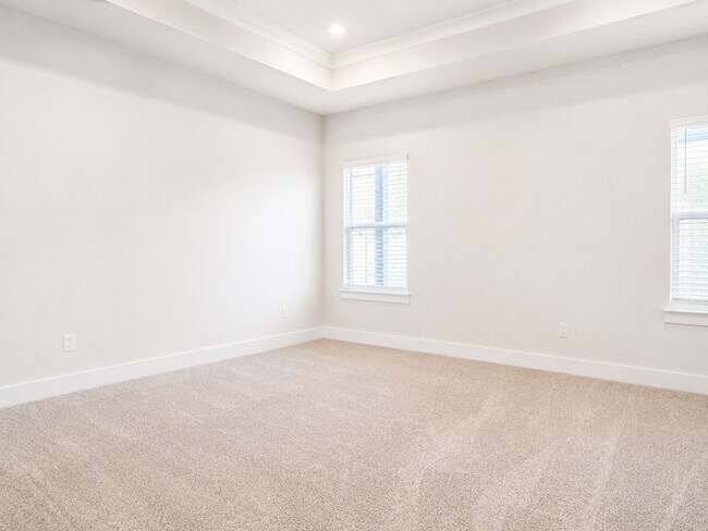 Building Photo - 6242 Jenks Dr