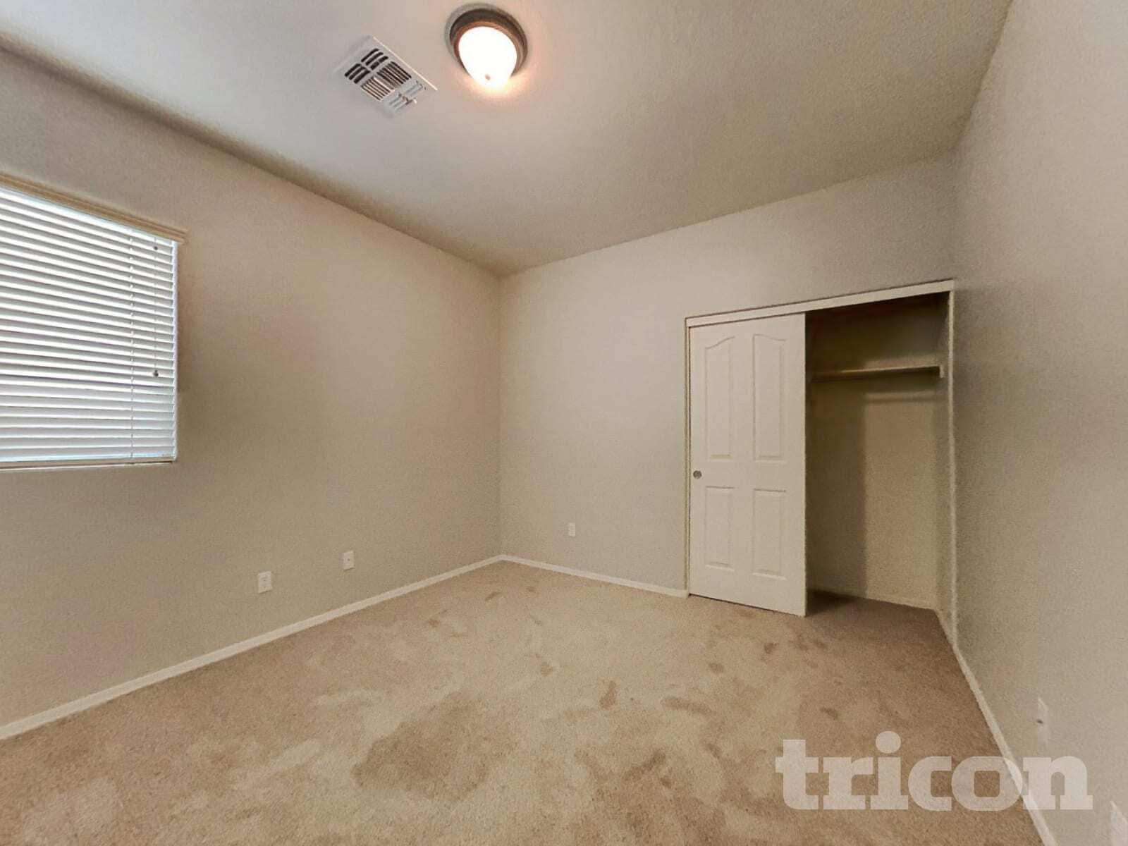 Building Photo - 45209 Miraflores St