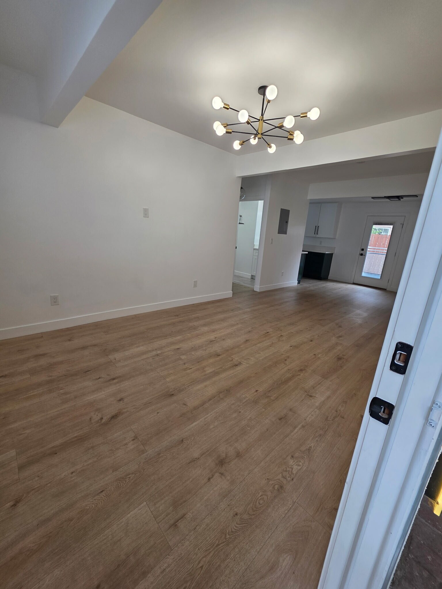 Building Photo - 1810 Verdugo Vista Dr