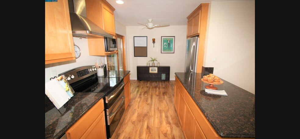 Building Photo - 3415 Grasswood Dr