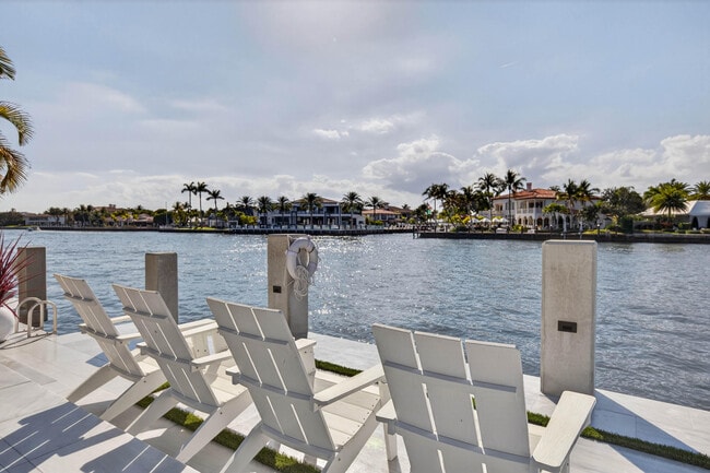 Building Photo - 3109 NE 42nd Ct