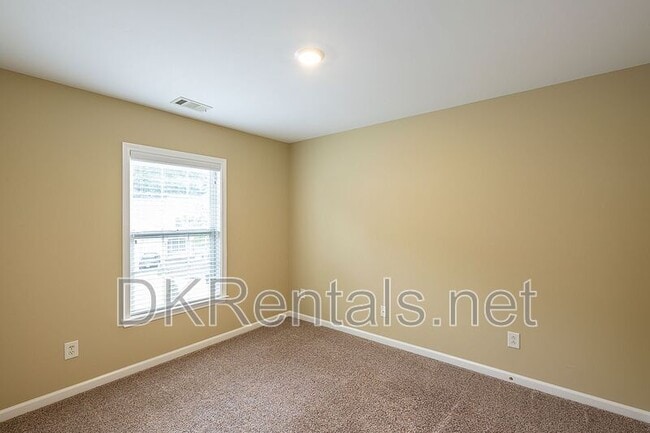 Building Photo - 804 Araya Ct