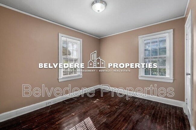 Building Photo - 437 W 24th St