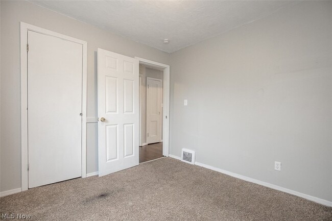 Building Photo - 3409 W 86th St